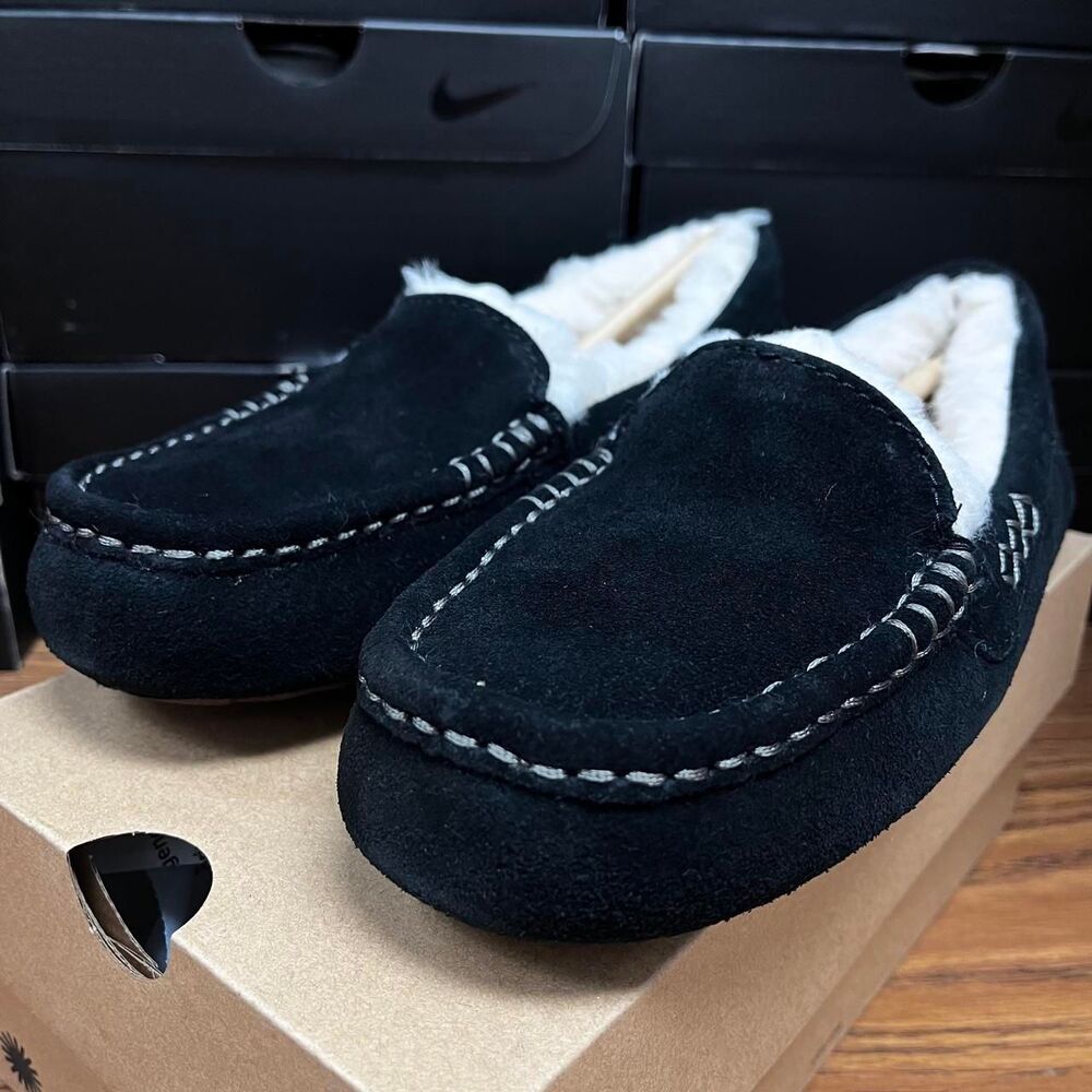 Ugg Women's Black Footwear